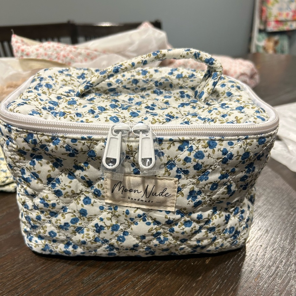 Moon Nude Floral Cosmetic Bag - Blue and White